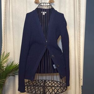 Gap dark blue cardigan. in good preowned condition. size xs